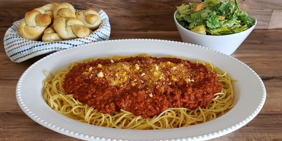 Spaghetti and meatsauce