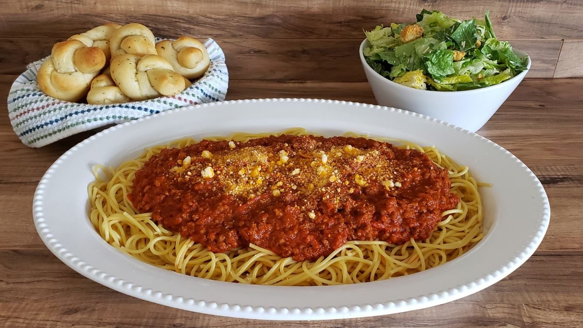 Spaghetti and meatsauce