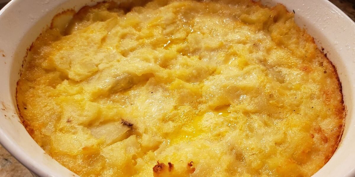 Cheesy Gold Mashed Potatoes