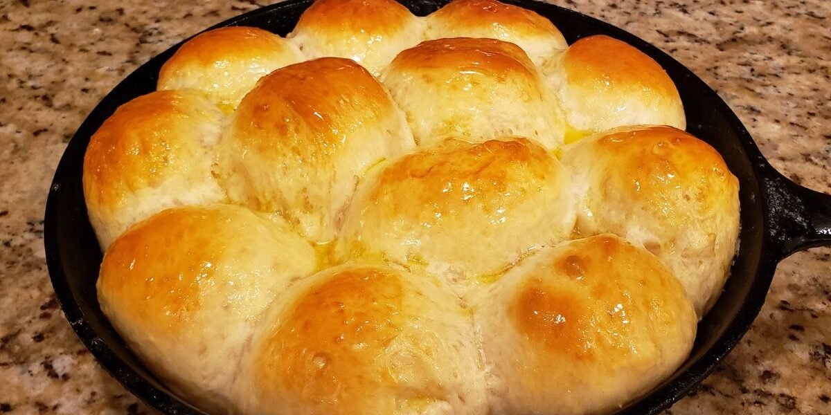 dinner rolls