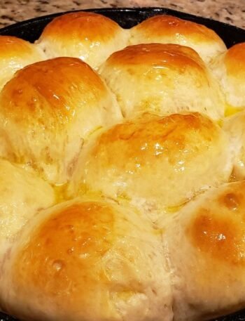 dinner rolls