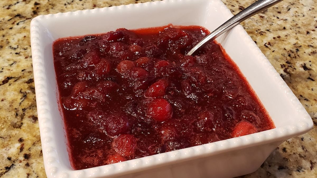 whole cranberry sauce