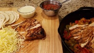 chicken fajitas with flour tortillas