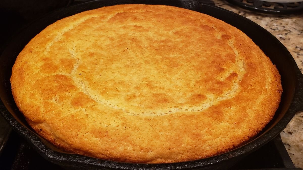 cornbread in cast iron pan