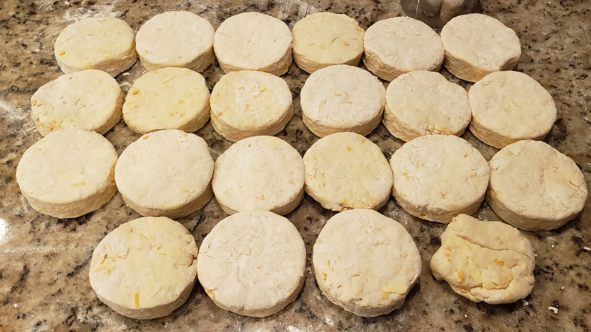 garlic and cheddar cheese biscuit dough