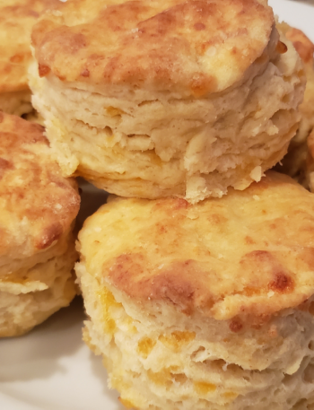 garlic and cheddar cheese biscuits