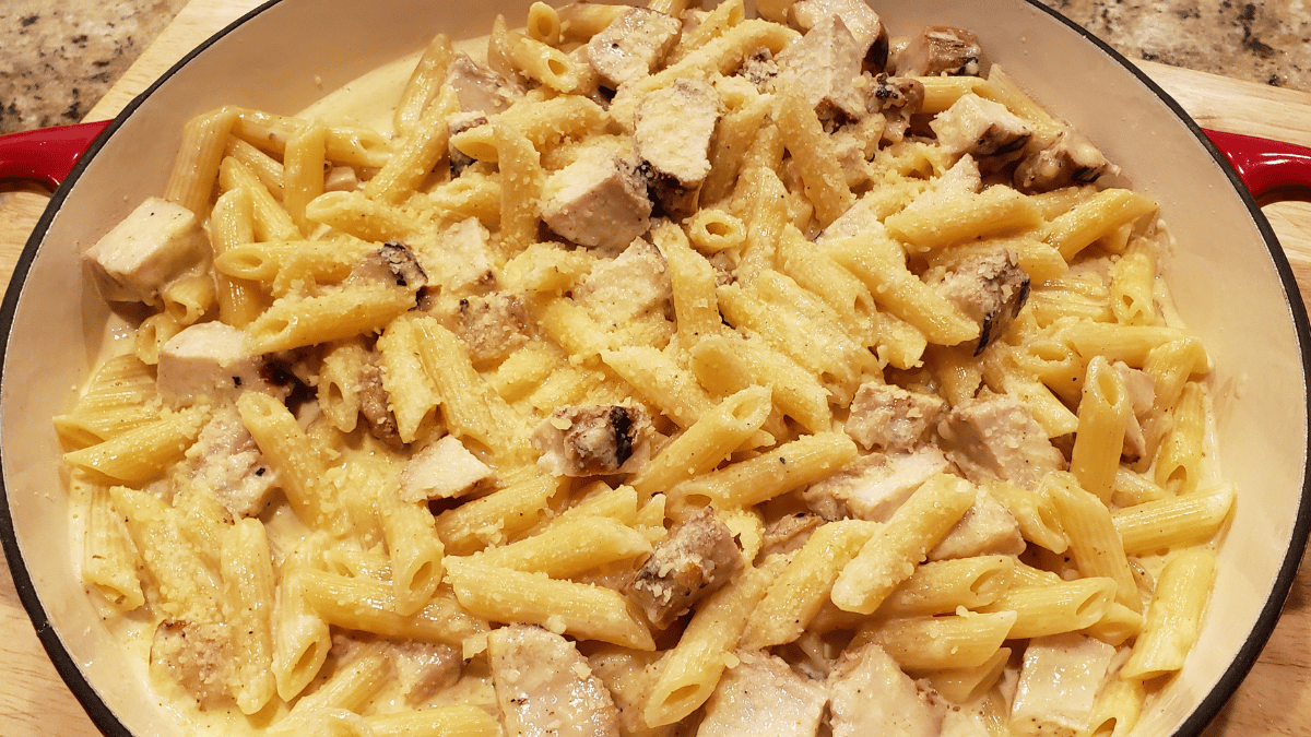 Chicken Alfredo Penne